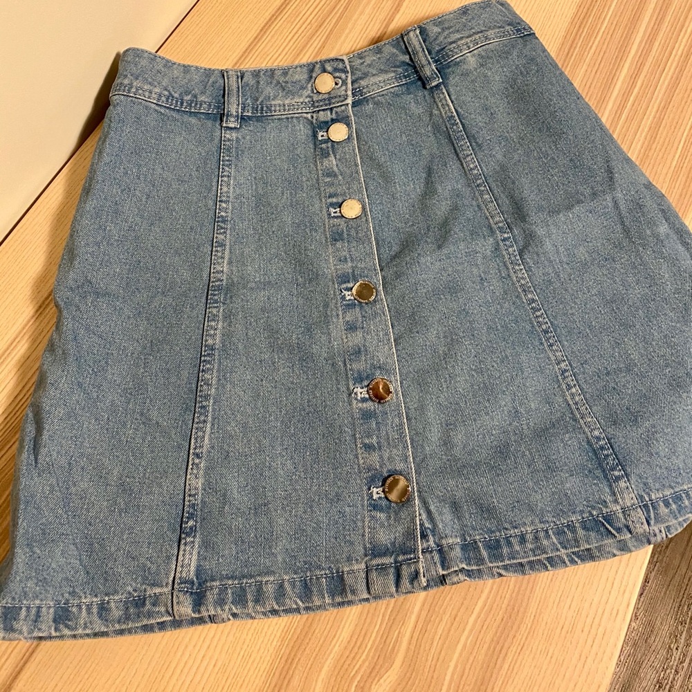Divided jeans skirt buttoned